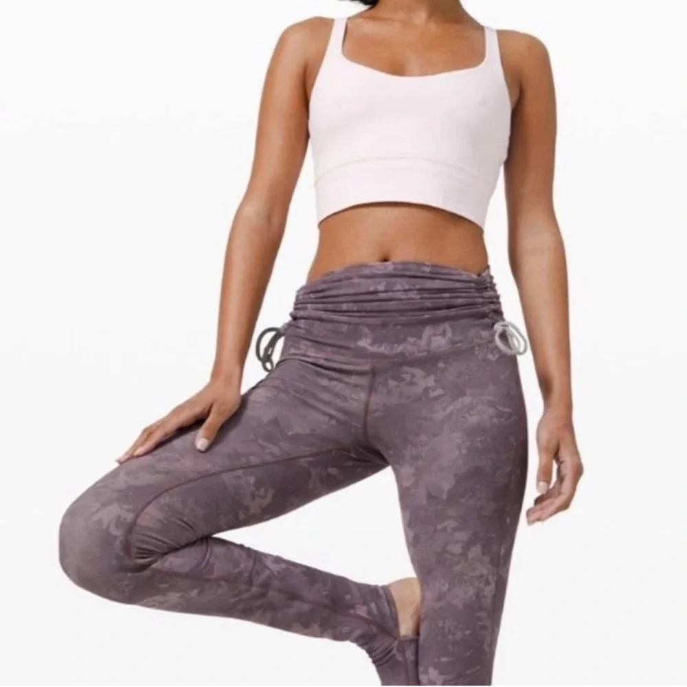 Lululemon Hug Your Core Super High Rise Tight 28” Reversible Leggings Size 6 - Picture 6 of 10